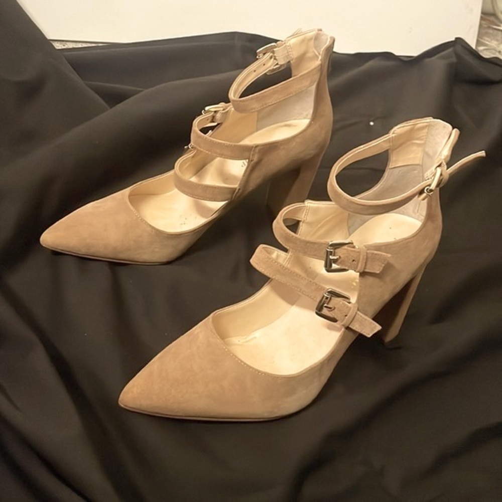 Ivanka Trump Tan Heels woman’s size 10